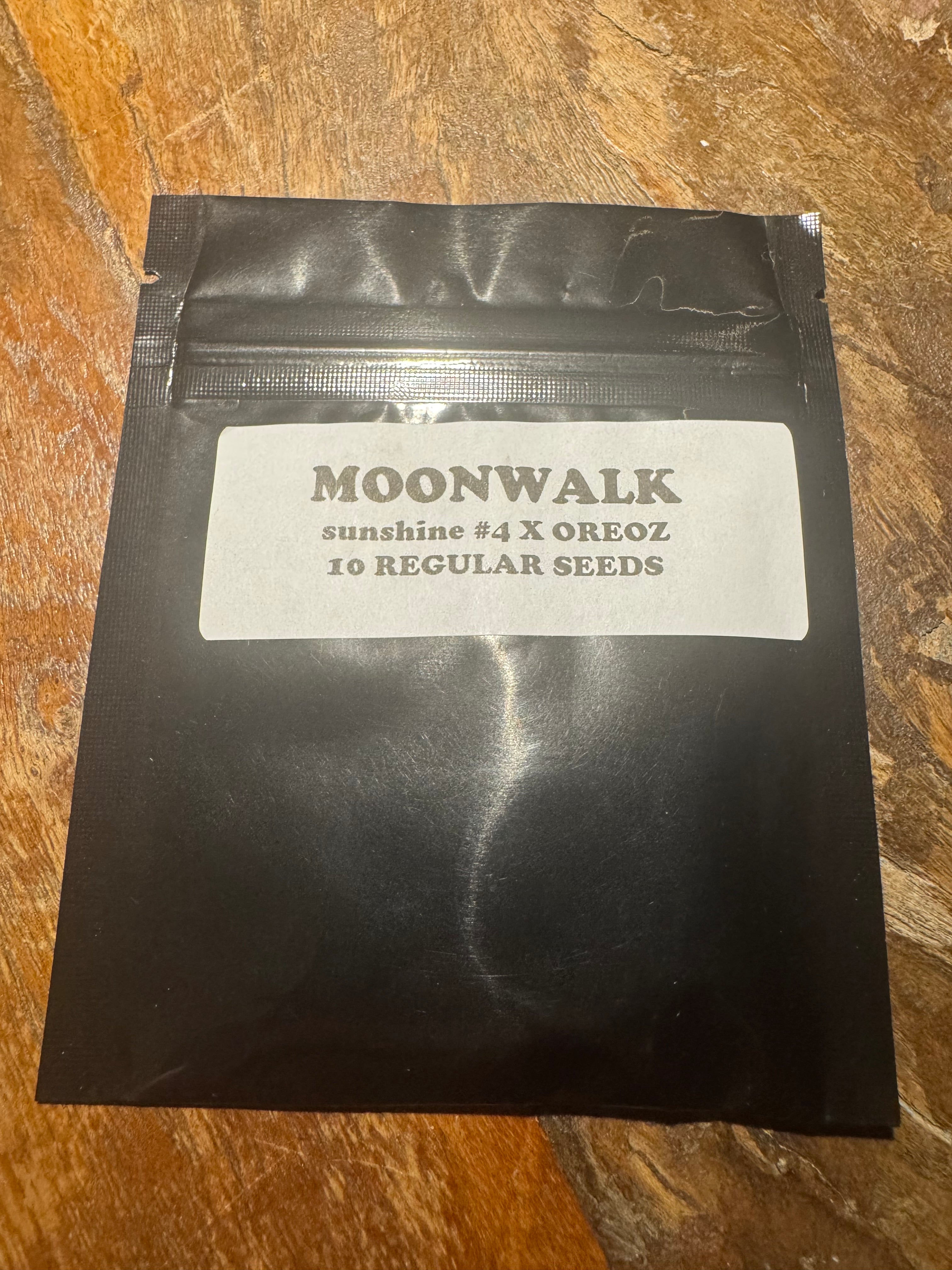 Moonwalk (R)